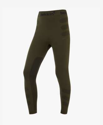 Leggings termici Bekkin ragazzo - SKU/PLU: 613784 Preparati ad affrontare il freddo con questi leggings termici Bekkin da ragazzo, pensati appositamente per i giovani avventurieri. Realizzati con materiali di alta qualità, questi leggings offrono calore e comfort eccezionali, permettendo ai ragazzi di muoversi liberamente durante tutte le loro attività all’aperto. Perfetti per le giornate più fredde, questi leggings diventeranno un alleato indispensabile nel guardaroba invernale. Scopri il piacere di restare al caldo senza rinunciare allo stile!